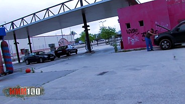 Fayna Vergara gets ass fucked to fix her car