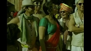 Sonakshi Sinha Boob Show- Nipple Impression