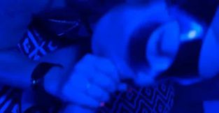 elle rejoint son mec en mode pute de luxe