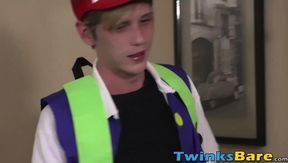 Cameron Hilander breeds Kyle Rhodes after cosplay party