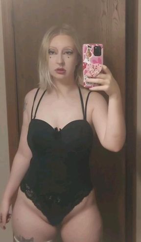 Weak for Goddess Hips and Thighs
