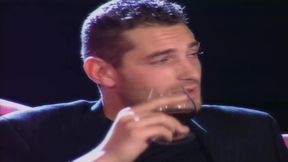 In a luxury club, a beautiful double fuck with double penetration