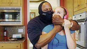 Aj Applegate - Strong Armed That Pussy