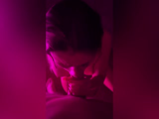 Gentle from top model! Babe gets on her face