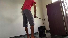 este albanil se llevo su mejor pago pues la latina que lo contrato para pintar su casa le chupo su polla y le dio su cono mientras el trabaja