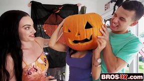 Hot MILF gets drilled in her pumpkin costume