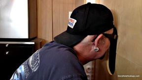 Gloryhole Newbie Wants To Fuck