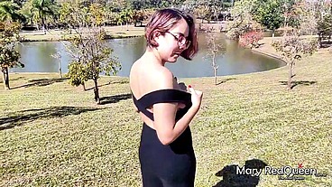 ME EXIBI EM UM PARQUE E ACABEI DANDO EM CIMA DA ARVORE COM UMA ESTRANHA OLHANDO - I showed off in a park and ended up hitting the tree with a stranger watching. The black guy took me into the woods an