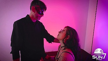 Depriving the senses of the beautiful nerd, dominant and sensual touches - Dominador do Toque and Gaby Manhães