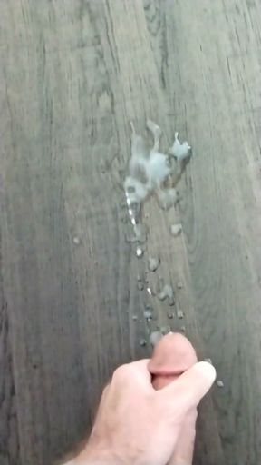 Slo Mo Cumshot