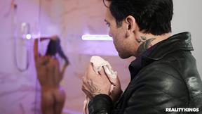 ”Sexy Ass Kataljna Kittin Surprised By Big Cocked Lover In The Shower”