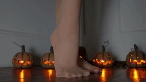 M - Sexy Goth Feet in Pantyhose with Black Toenails