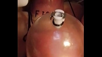 Breast vacuum pumping