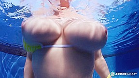 Big Tit Skinny Dip: Lana Ivans