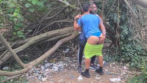 dando o cu na trilha!