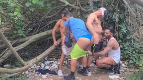 dando o cu na trilha!