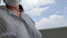 【オナニー・自撮り】マンションの通路や階段で露出・潮吹きオナニー~人妻・巨乳・パイパン・オナニー・素人