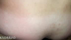 rabudo rebolando nas nossas maos!