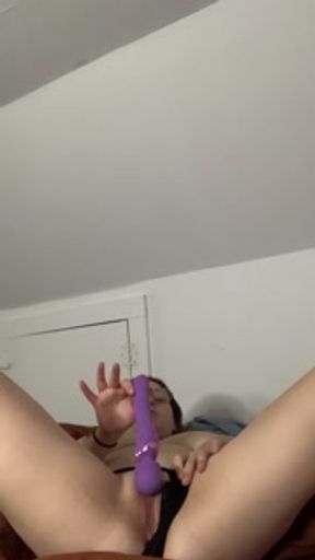 Real orgasm! Busty emo slut cums HARD