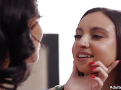 Teen Hailey Rose Huge Titty Suck With Stepmom Little Puck