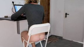 I Fuck My GF While She Works From Home - Amateur BDSM Handjob
