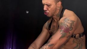 boy marrento me amarou arrombou meu cusao e mijou todo em cima de mim