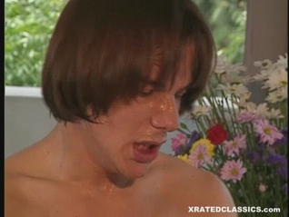 Jenna Fire pussy is rammed and her man is so pleased that he leaves a gift