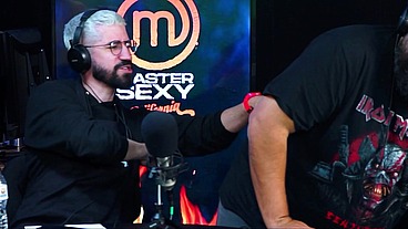 Ninfeta rebolando sua bunda bem safada