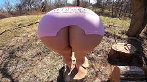 43yo wife - big ass flasher at the park
