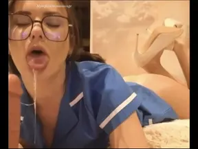 Mina Sauvage's amateur squirten Show