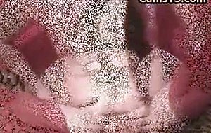 Amateur shemale plays with anal toys