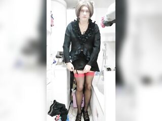 Patty crossdresser 15mn of teasing stocking / underware / hose