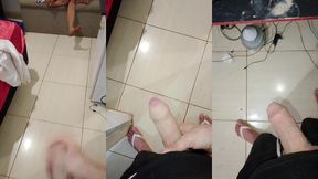 bateno punheta olhando a aninha no quarto sextoy