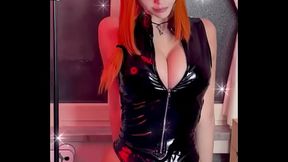 cosplay latex makima