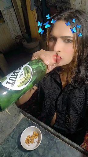 Zoya Shezadi Going to Dinner Party Tonight Full Night Fun