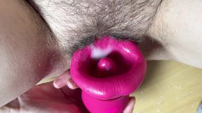 Crazy pussy linking with a toy makes me a big squirt!!! hot pussy eating!!!