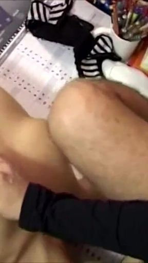 Mature lady gets facial after threesome