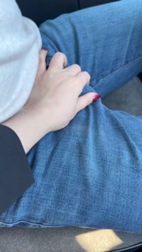 تو راه مهمونی تو ماشین براش خوردمBlow Job in the car going to a party