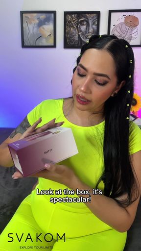 Unboxing KLITTY by SVAKOM