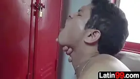 The Strong Lad Fucks The Petite Guy In His Bum On The Gym