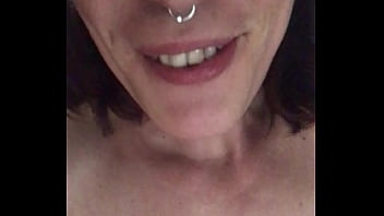 Je me caresse pour mon fan Lazycore pour le remercier d&rsquo_&ecirc_tre mon Fan Tu ...