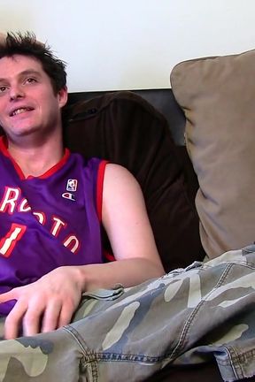 Brunette Amateur Straight Guy Josh Masturbating