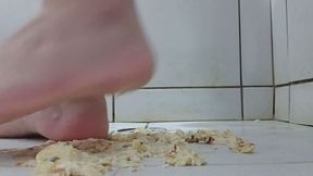 Barefoot Pizza Smash – Messy Food Crush Fetish