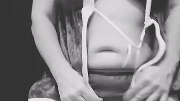 Loira safada dançando gostoso
