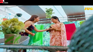 Indian Desi Girl's Hot Dance-Off in Bollywood Style
