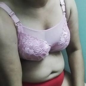 Pakistani desi bhabhi very sexually excited, want to fuck you