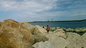 Caught a flirt at the beach &mdash;  she gave me a blow job on a busy pier