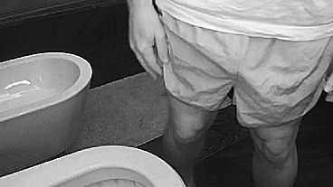 Amateur boy peeing hands free caught on night vision cam