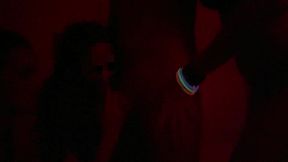 j8: une video tres chaude, offerte a mes fans... 5 femmes prete a se faire ...