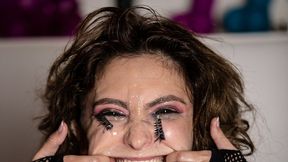 Petite Jane Wilde Squirts In Bryan Gozzling’s Slutty Anal!